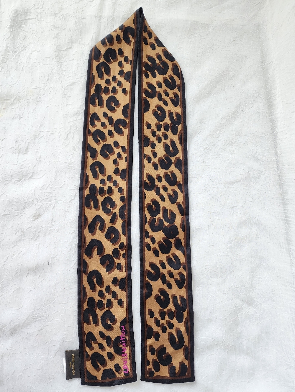 Auth Louis Vuitton Leopard Print Silk Bandeau - Picture 4 of 8